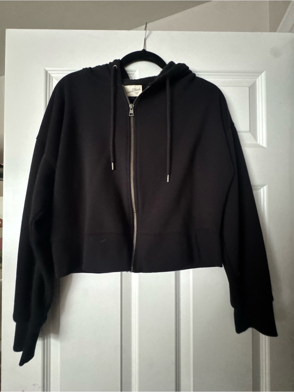 Universal Thread Black Cropped Zip Hoodie